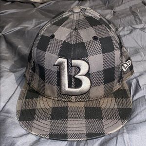 New Era Burton fitted hat in size 7 3/8